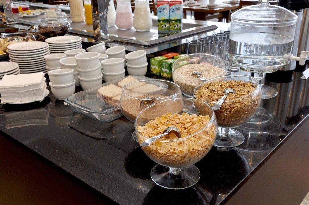 Galatas Golden Hotel Patos de Minas Ngoại thất bức ảnh