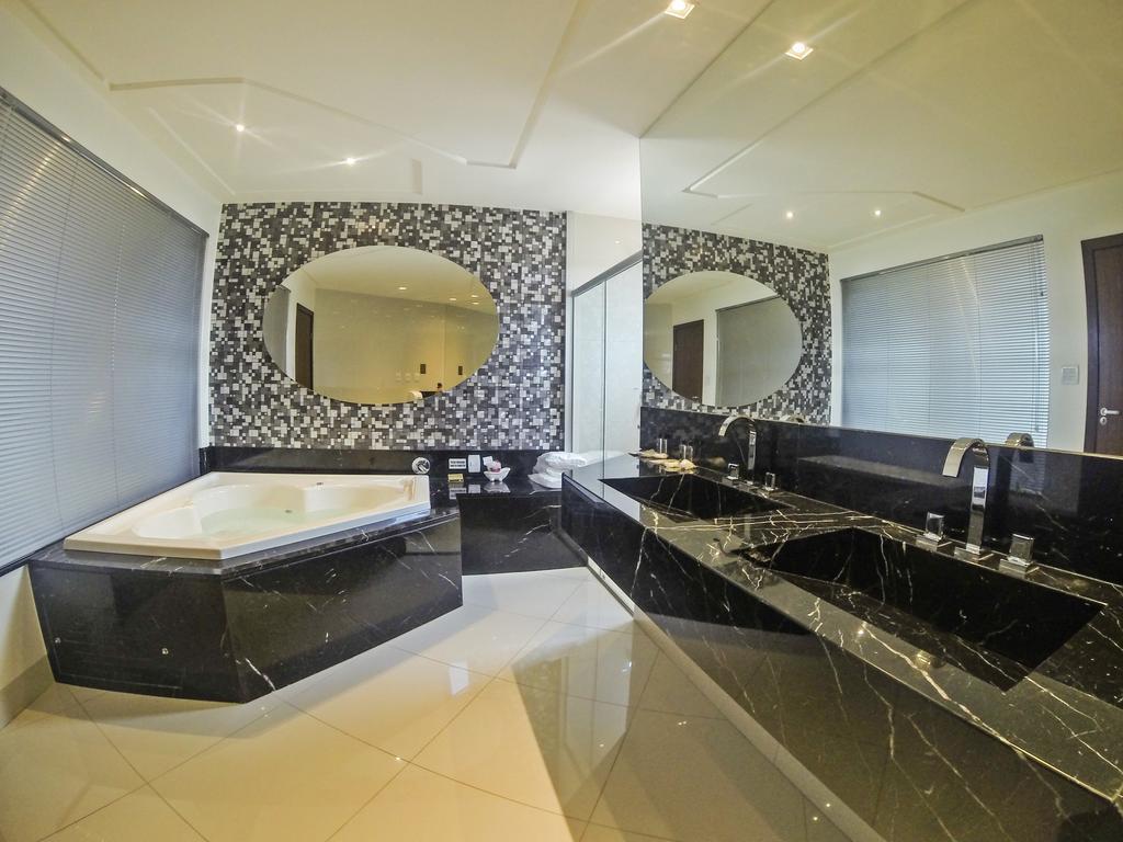 Galatas Golden Hotel Patos de Minas Ngoại thất bức ảnh